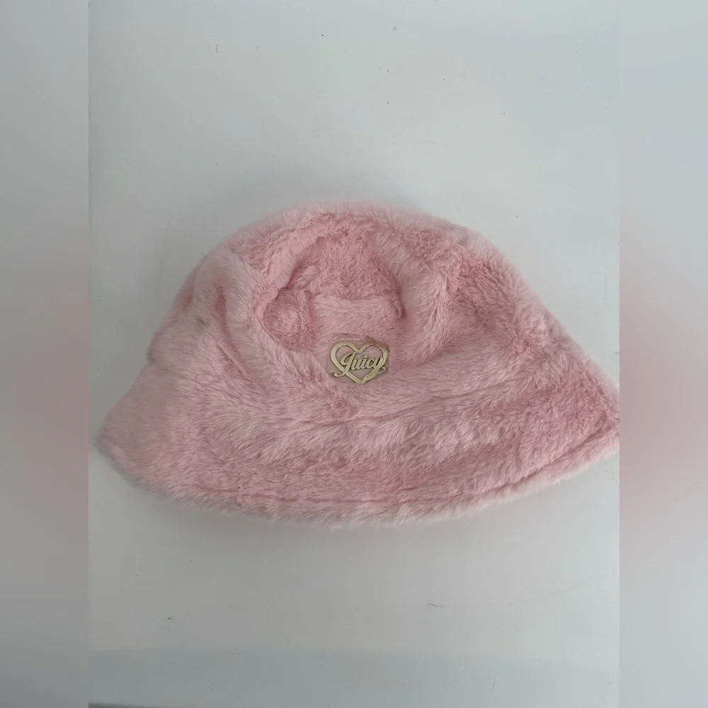 New Juicy Couture™ ~ PALE PINK ~ FAUX FUR Kids' One Size Fits Most Bucket Hat